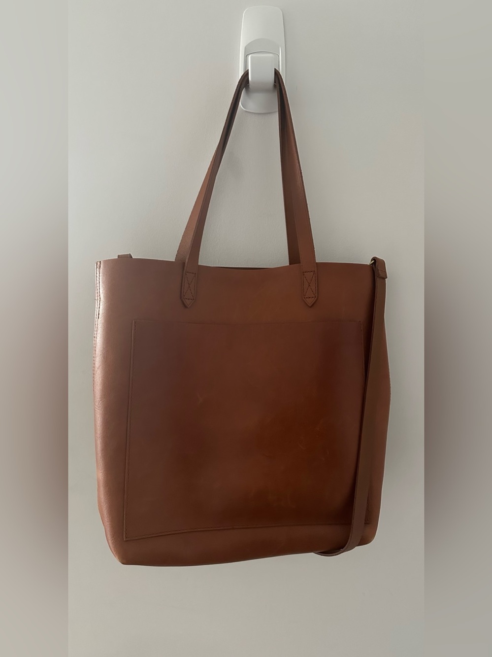Madewell brown leather tote, medium-sized